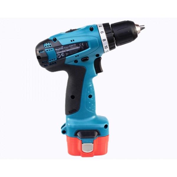 Шуруповёрт 6261DWPE, 2 аккум. Makita в Уссурийске